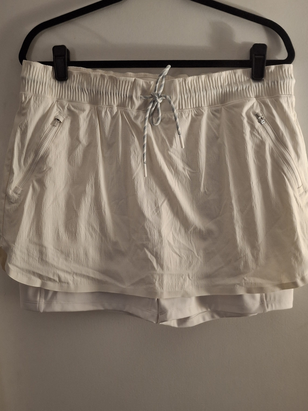 Athleta Women's White Active Skort with Drawstring Waist
